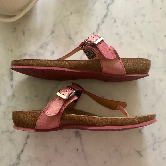 pink vionic shoes